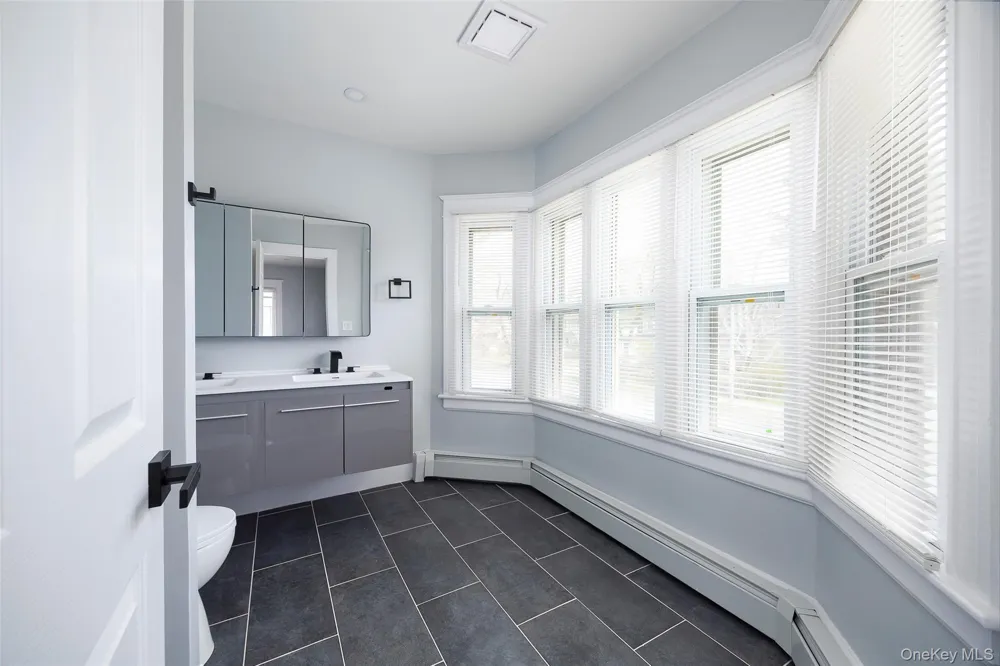 67 S Grand Avenue Poughkeepsie, NY 12603