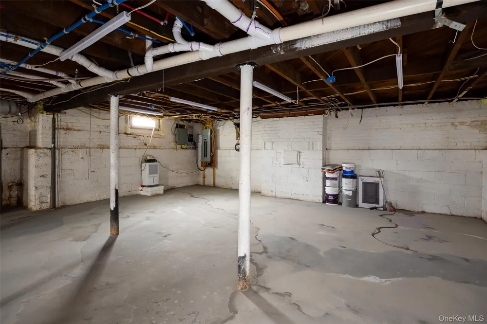 67 S Grand Avenue Poughkeepsie, NY 12603