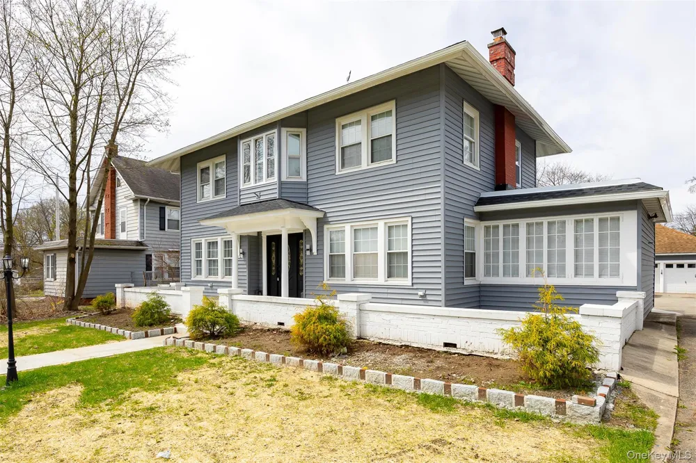 67 S Grand Avenue Poughkeepsie, NY 12603