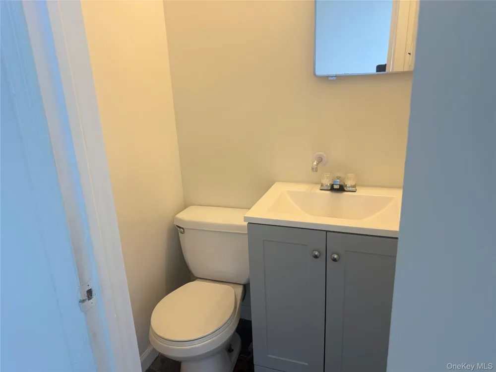 391 Long Beach Road #Apartment 11 Island Park, NY 11558