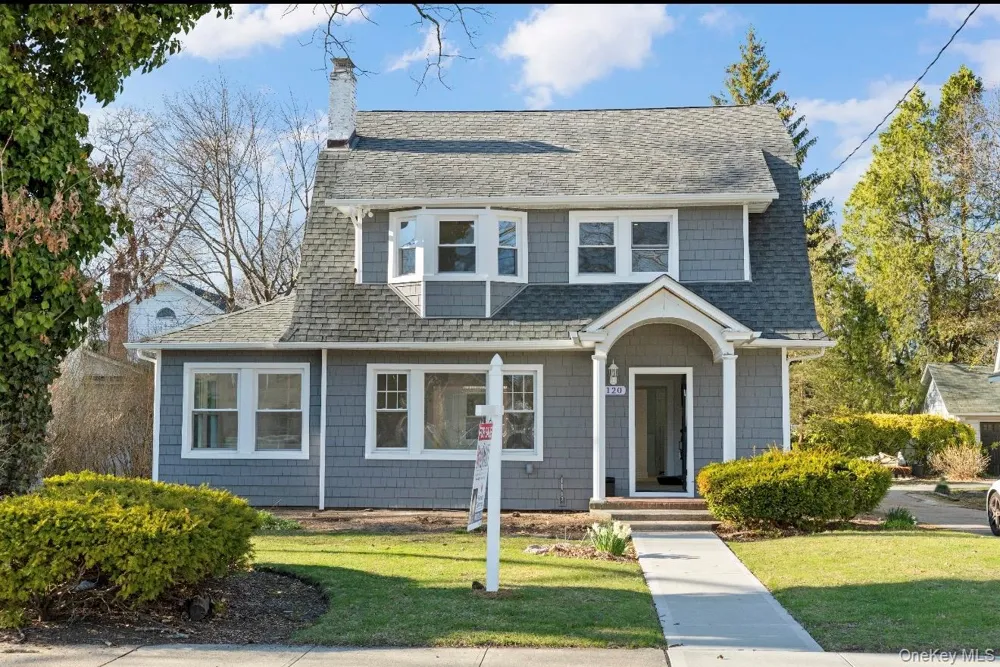 120 Lena Avenue Freeport, NY 11520