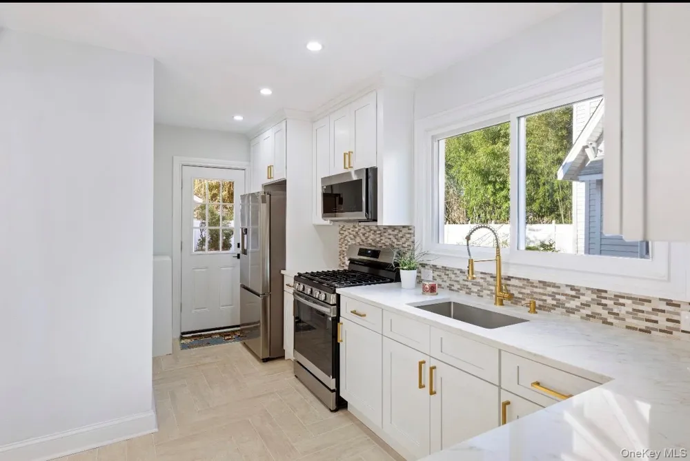 120 Lena Avenue Freeport, NY 11520