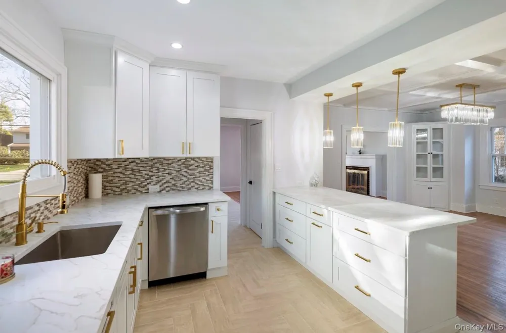 120 Lena Avenue Freeport, NY 11520
