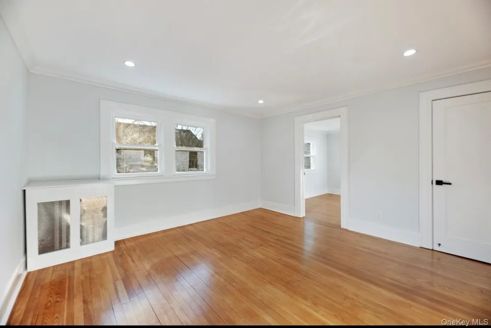 120 Lena Avenue Freeport, NY 11520
