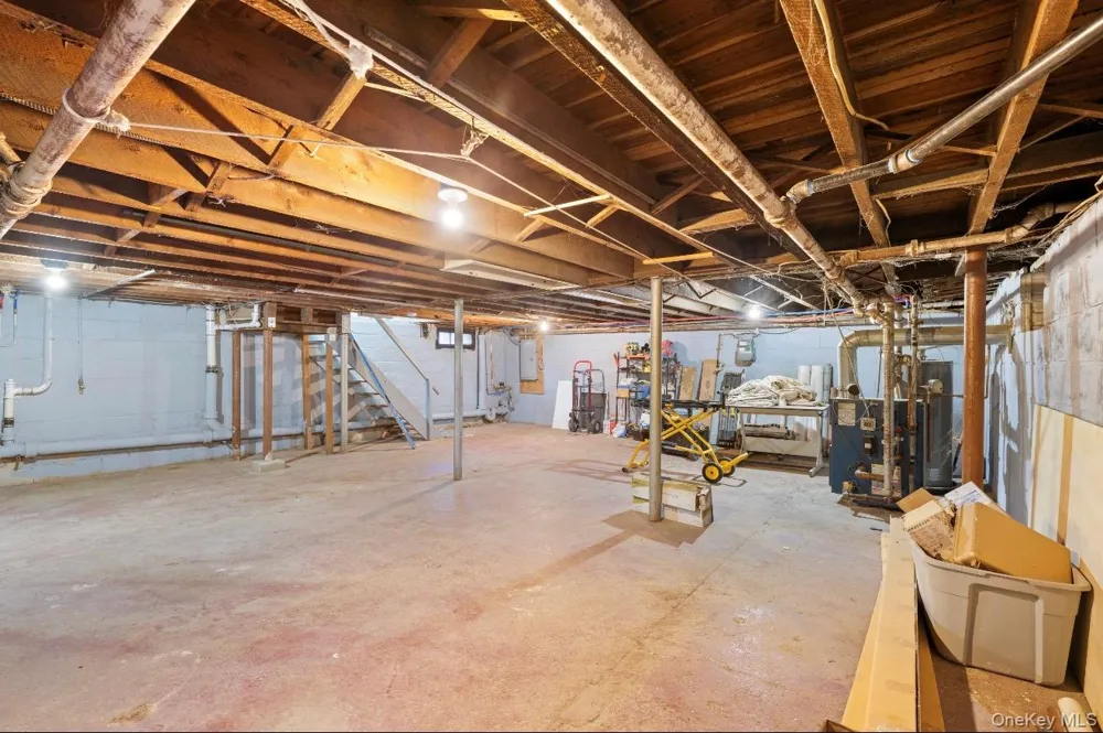 120 Lena Avenue Freeport, NY 11520