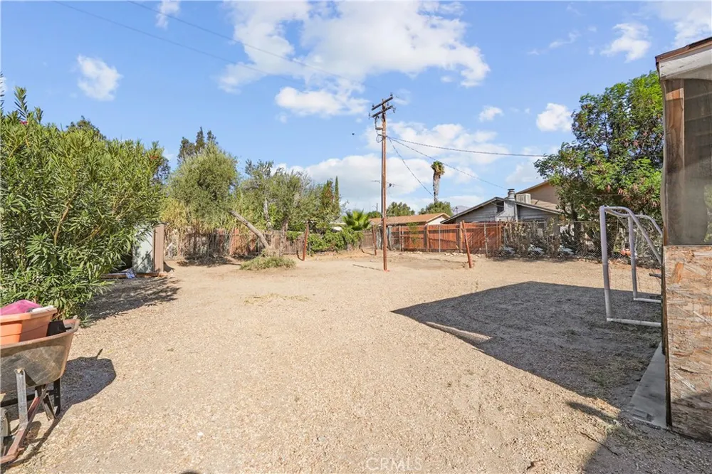 14725 Manzanillo Cabazon, CA 92230