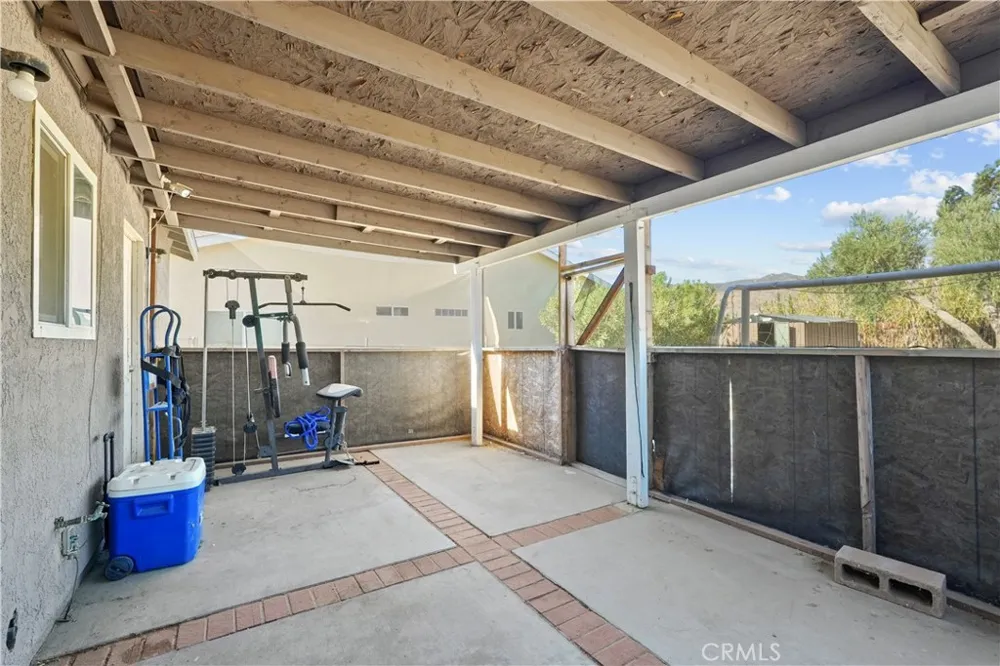 14725 Manzanillo Cabazon, CA 92230