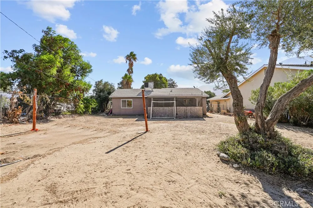 14725 Manzanillo Cabazon, CA 92230