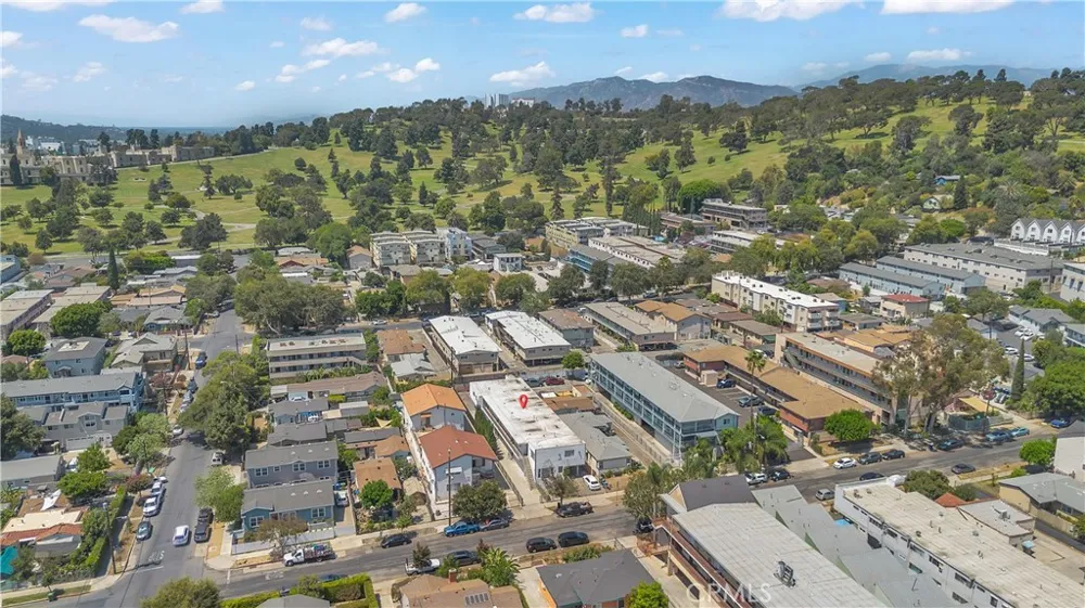 3315 Andrita Los Angeles, CA 90065