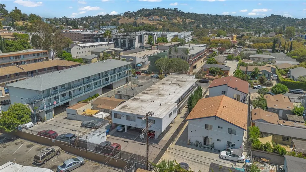 3315 Andrita Los Angeles, CA 90065