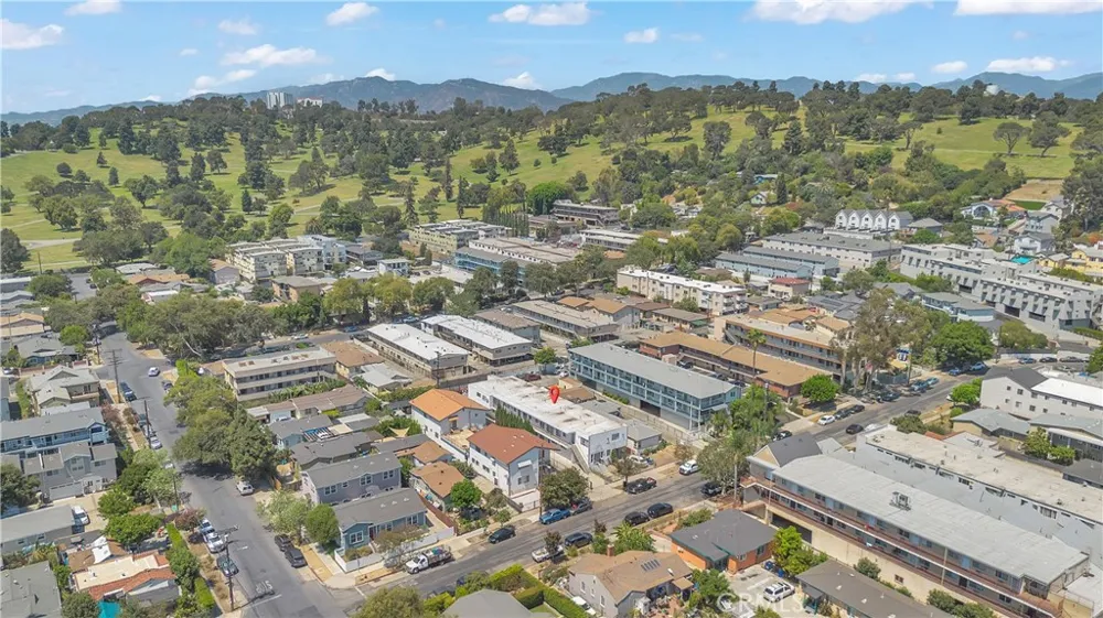 3315 Andrita Los Angeles, CA 90065