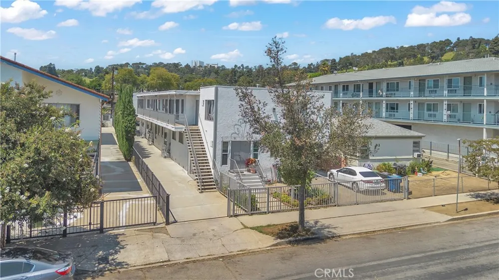 3315 Andrita Los Angeles, CA 90065