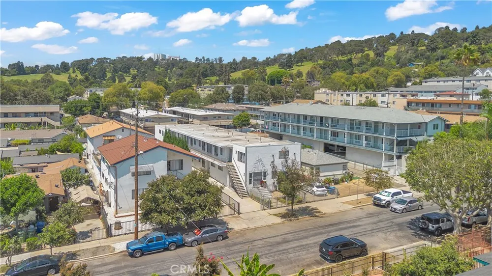 3315 Andrita Los Angeles, CA 90065