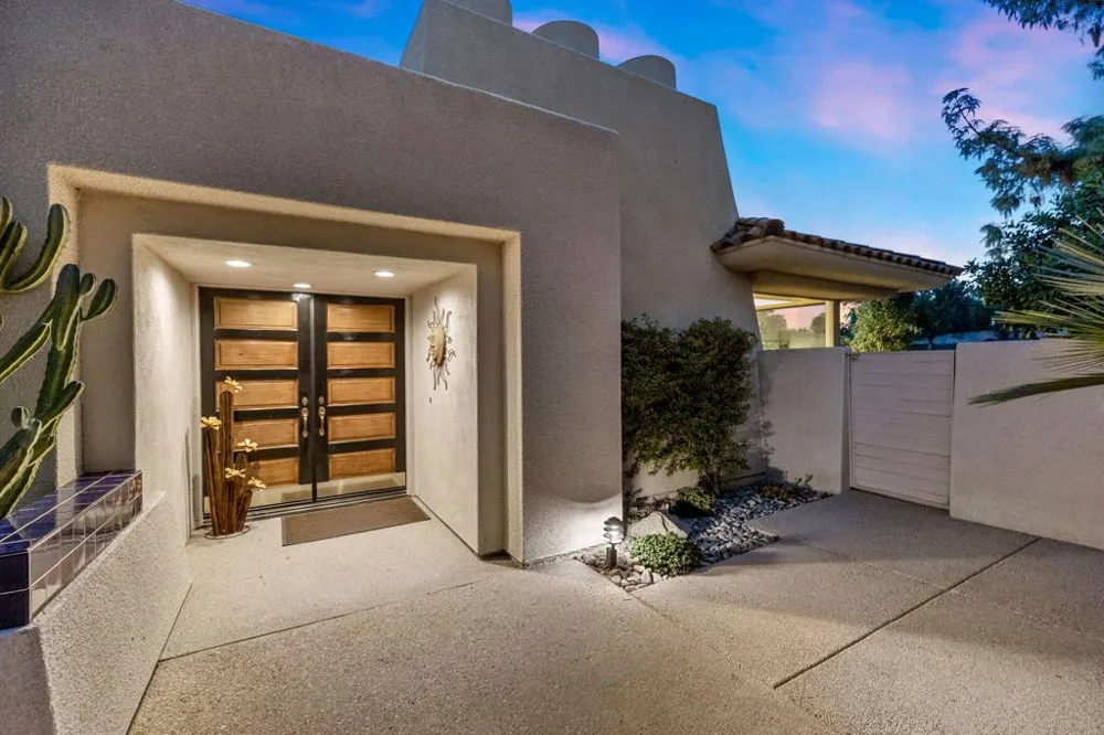 47 Kavenish Drive Rancho Mirage, CA 92270