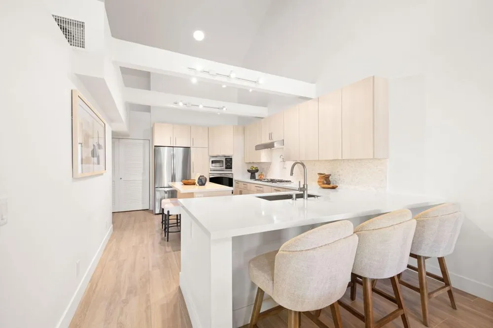 47 Kavenish Drive Rancho Mirage, CA 92270