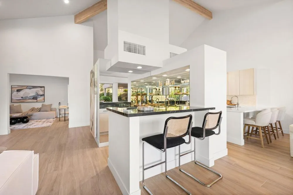 47 Kavenish Drive Rancho Mirage, CA 92270