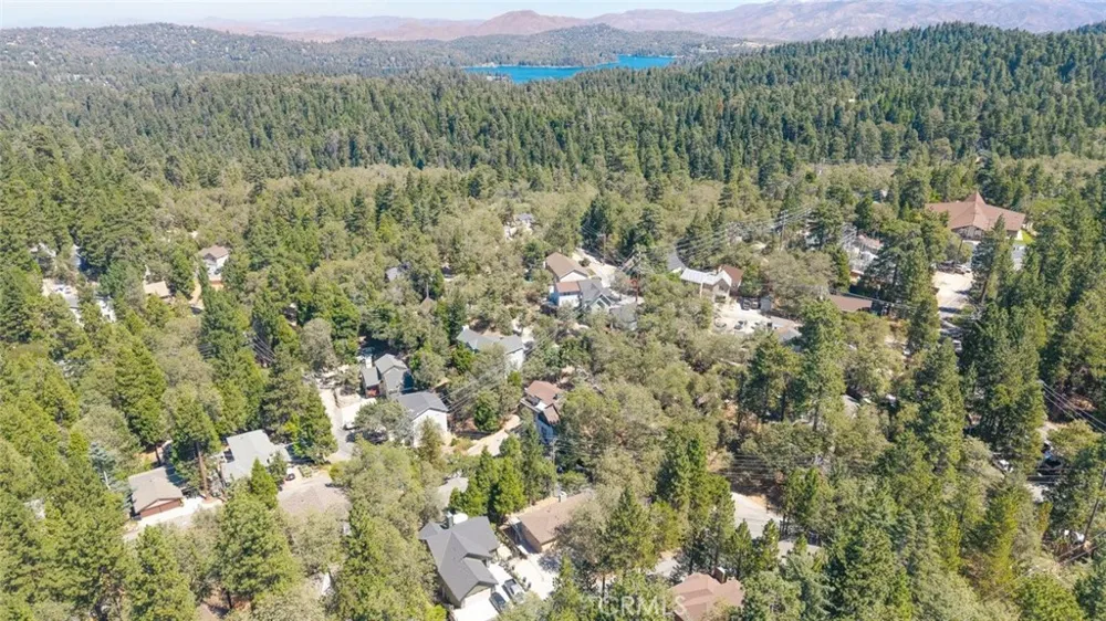 27508 School Lake Arrowhead, CA 92352