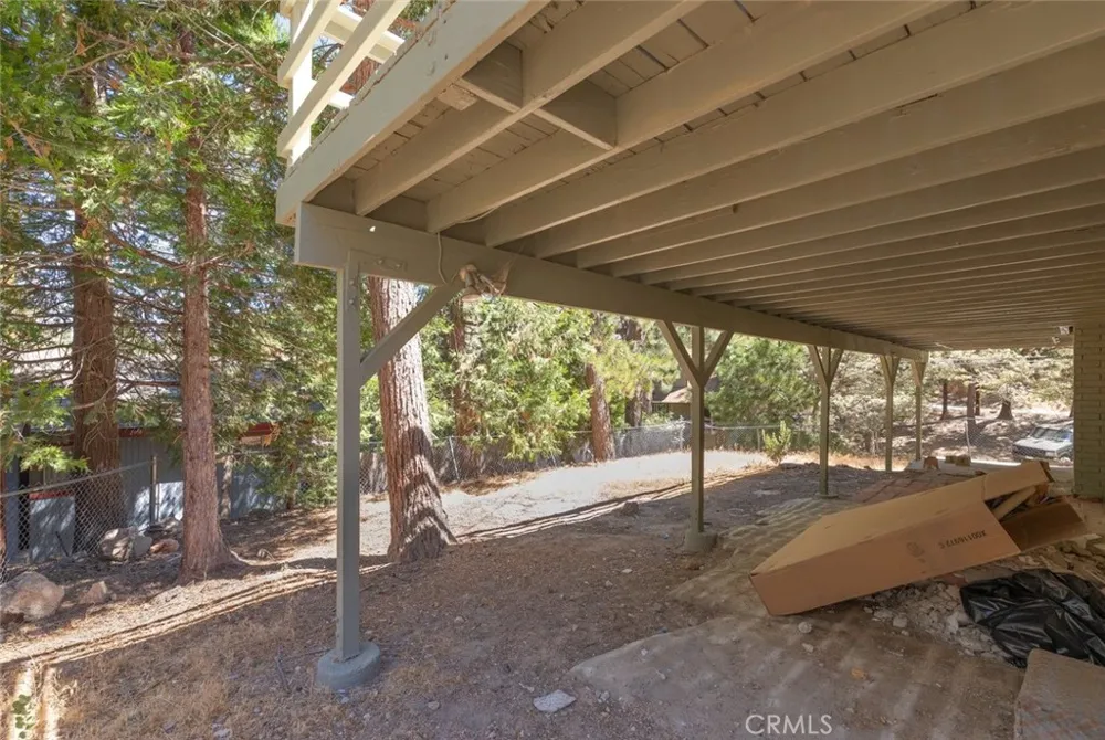 27508 School Lake Arrowhead, CA 92352