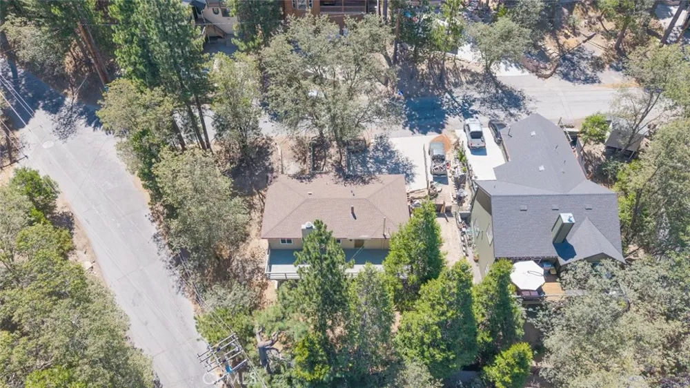 27508 School Lake Arrowhead, CA 92352