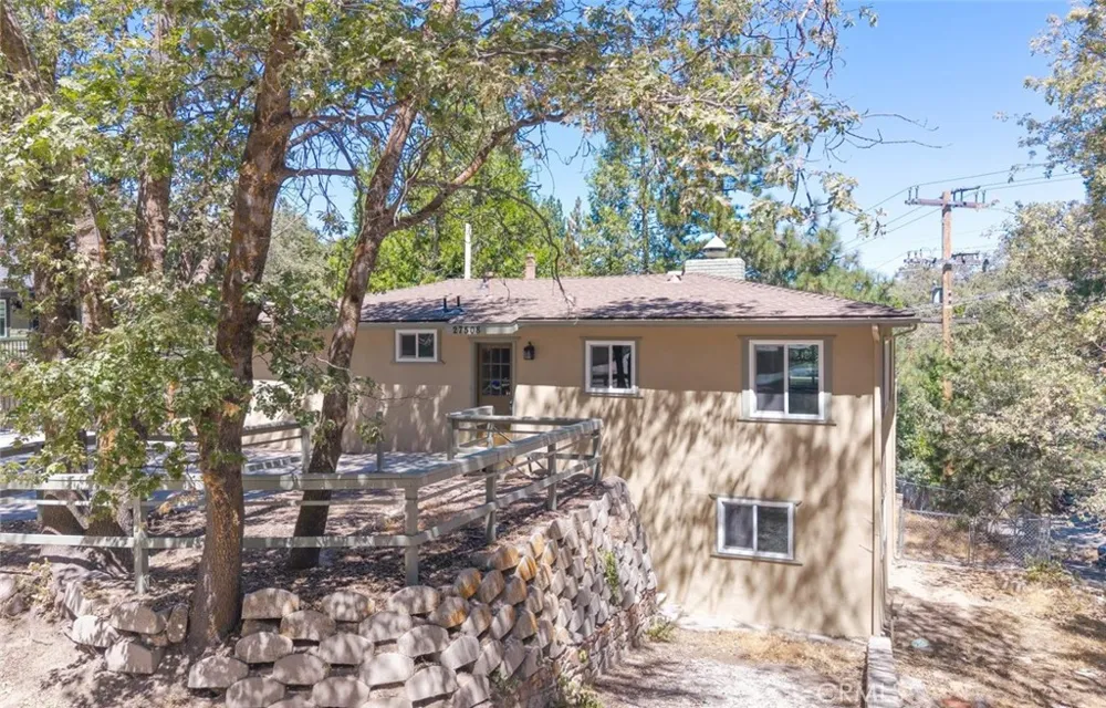 27508 School Lake Arrowhead, CA 92352