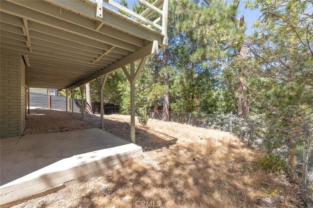 27508 School Lake Arrowhead, CA 92352