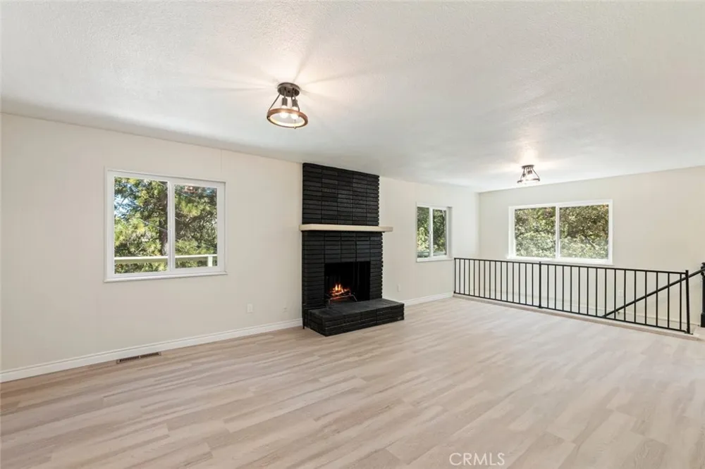 27508 School Lake Arrowhead, CA 92352