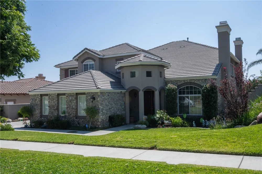 12575 Carmel Knolls Drive Rancho Cucamonga, CA 91739