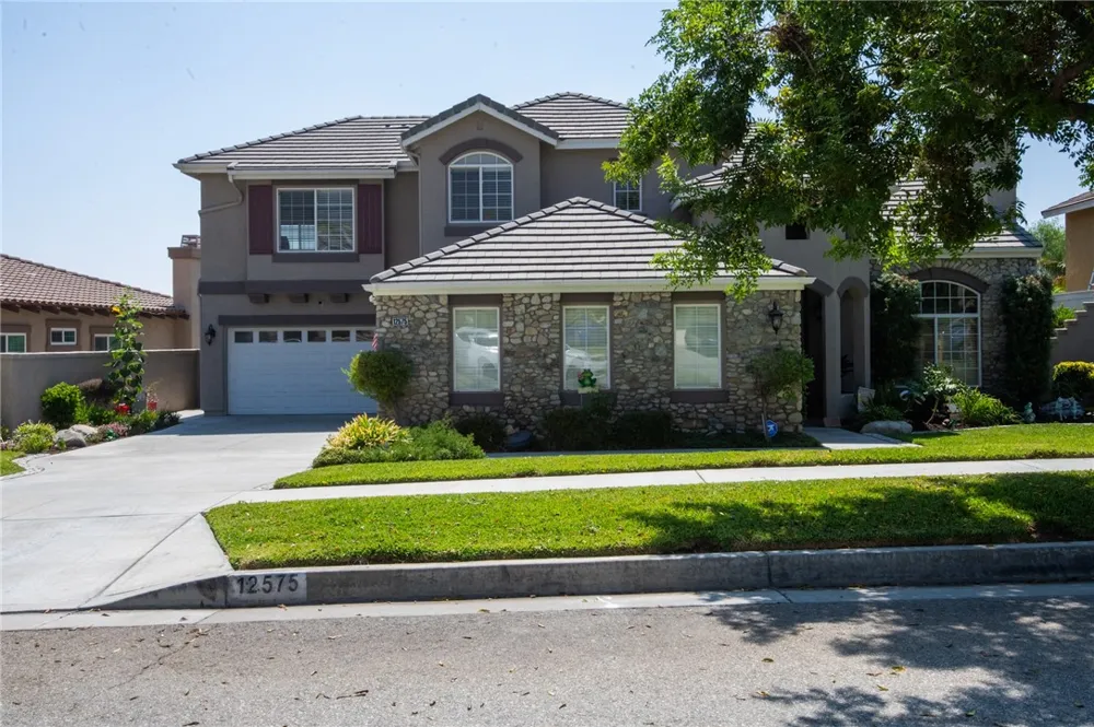 12575 Carmel Knolls Drive Rancho Cucamonga, CA 91739