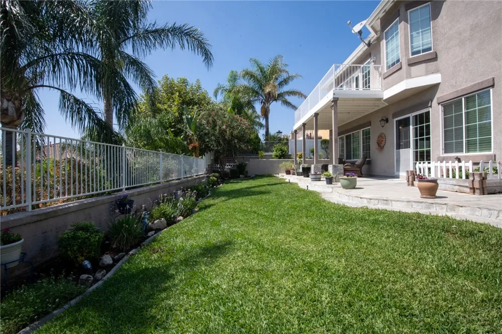 12575 Carmel Knolls Drive Rancho Cucamonga, CA 91739