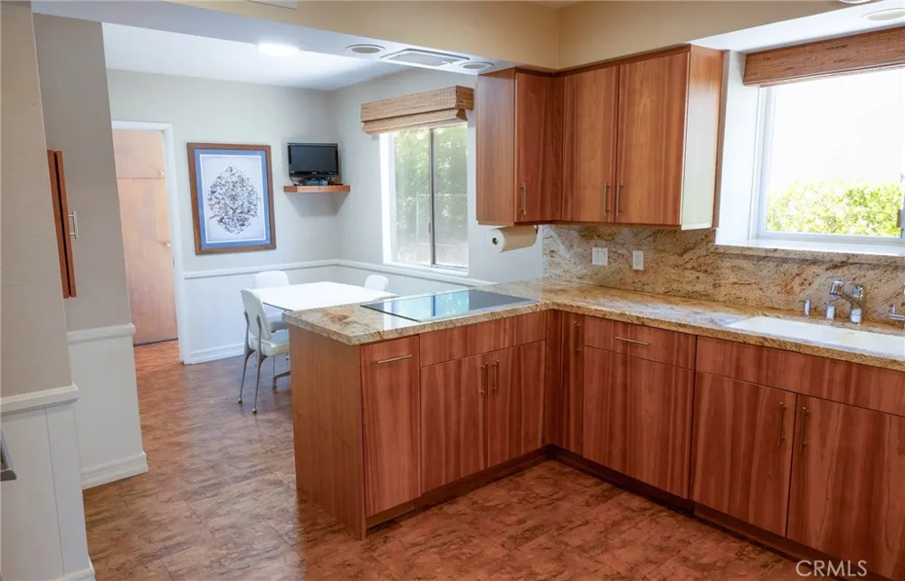 10781 Lindbrook Los Angeles, CA 90024