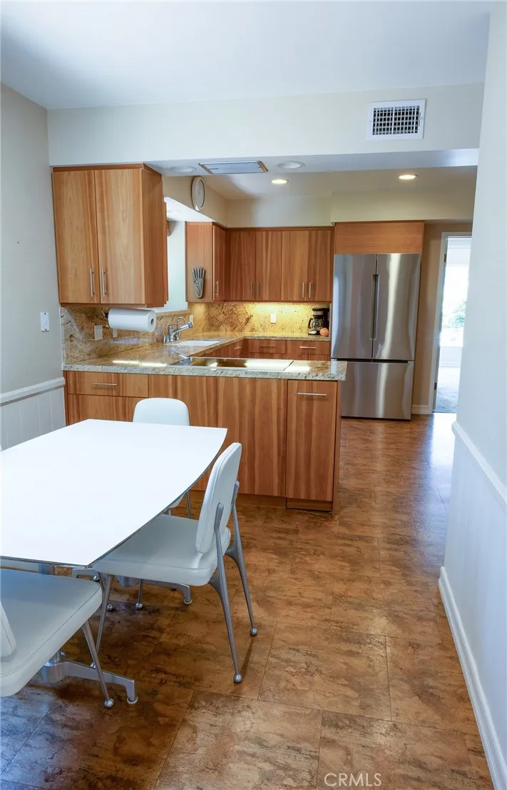 10781 Lindbrook Los Angeles, CA 90024