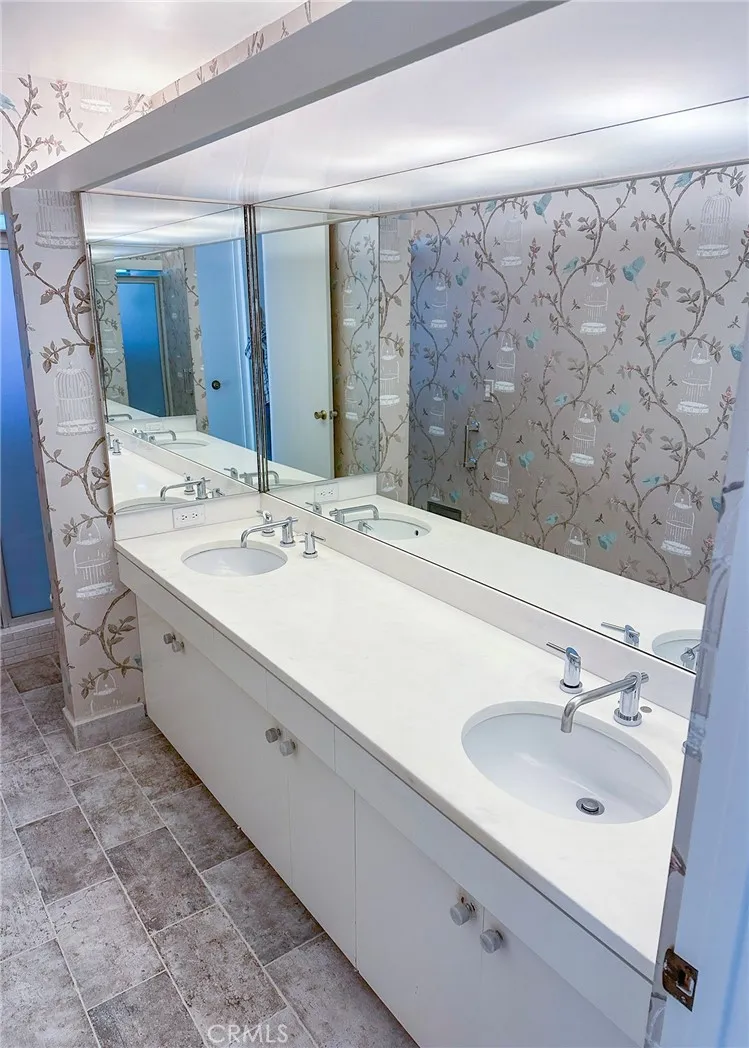 10781 Lindbrook Los Angeles, CA 90024