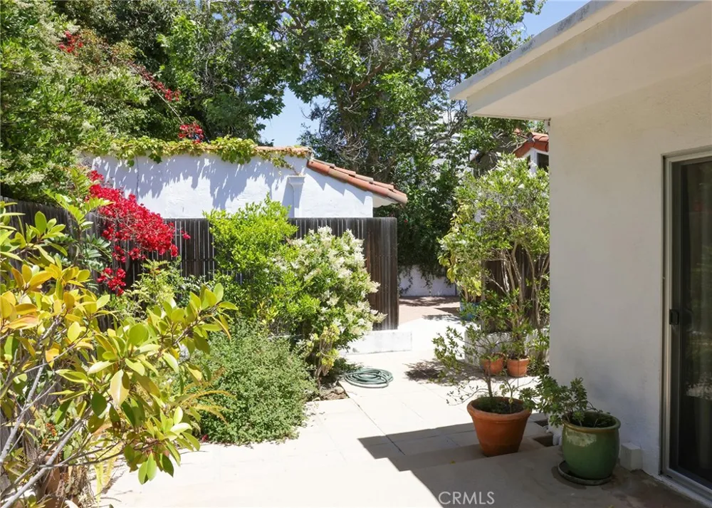 10781 Lindbrook Los Angeles, CA 90024