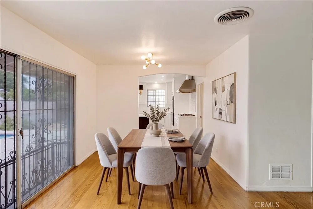 16506 Halsted Street Northridge, CA 91343