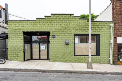 762 Main Street
