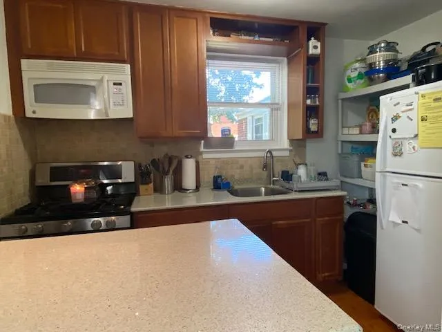 255-43 73rd. Avenue #B-2 Glen Oaks, NY 11004