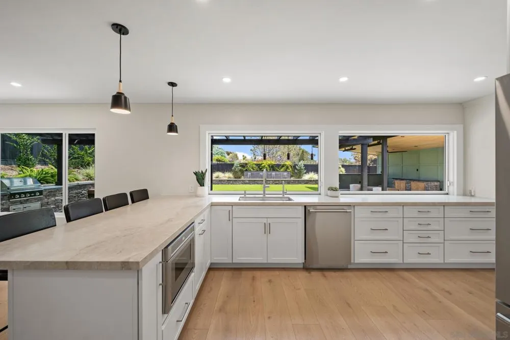 339 339 Delage Dr Encinitas, CA 92024