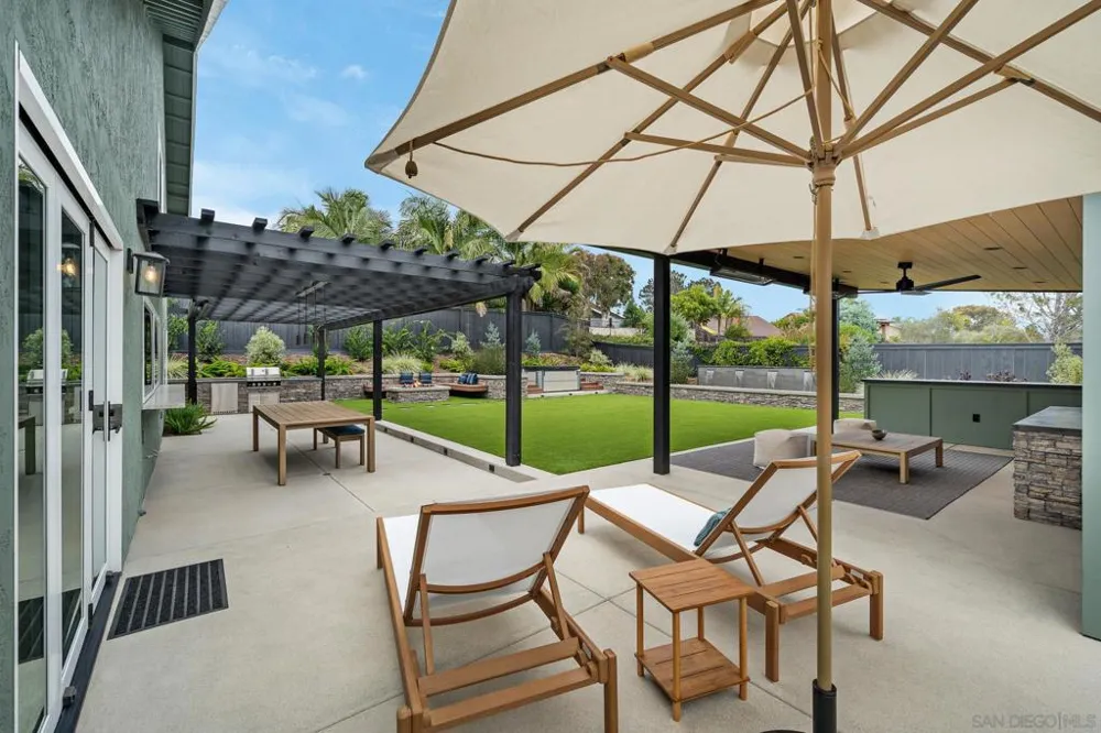 339 339 Delage Dr Encinitas, CA 92024