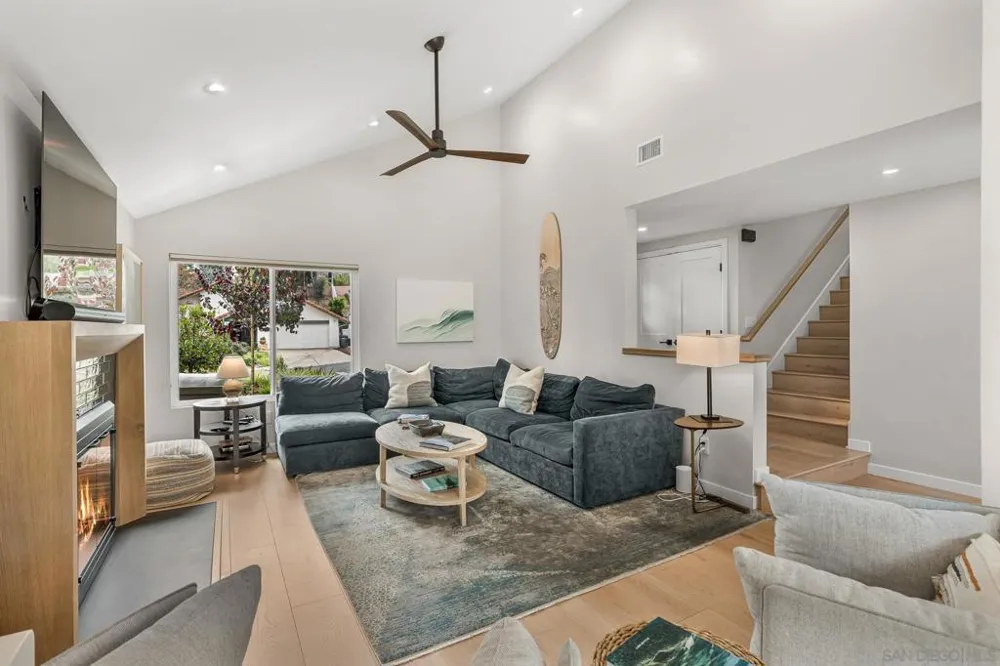 339 339 Delage Dr Encinitas, CA 92024
