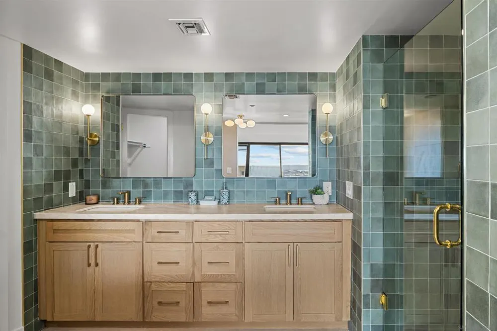 230 W Laurel St #502 San Diego, CA 92101
