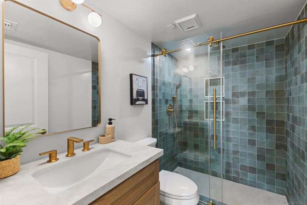 230 W Laurel St #502 San Diego, CA 92101