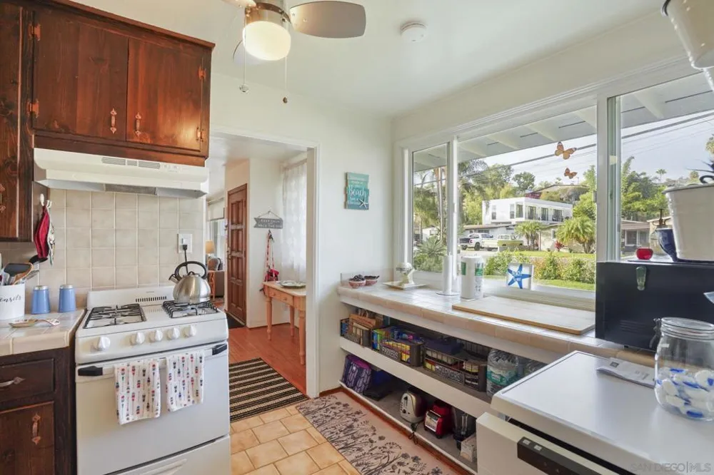 4859 Gardena Ave San Diego, CA 92110