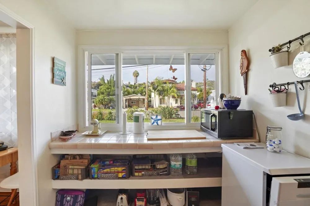 4859 Gardena Ave San Diego, CA 92110