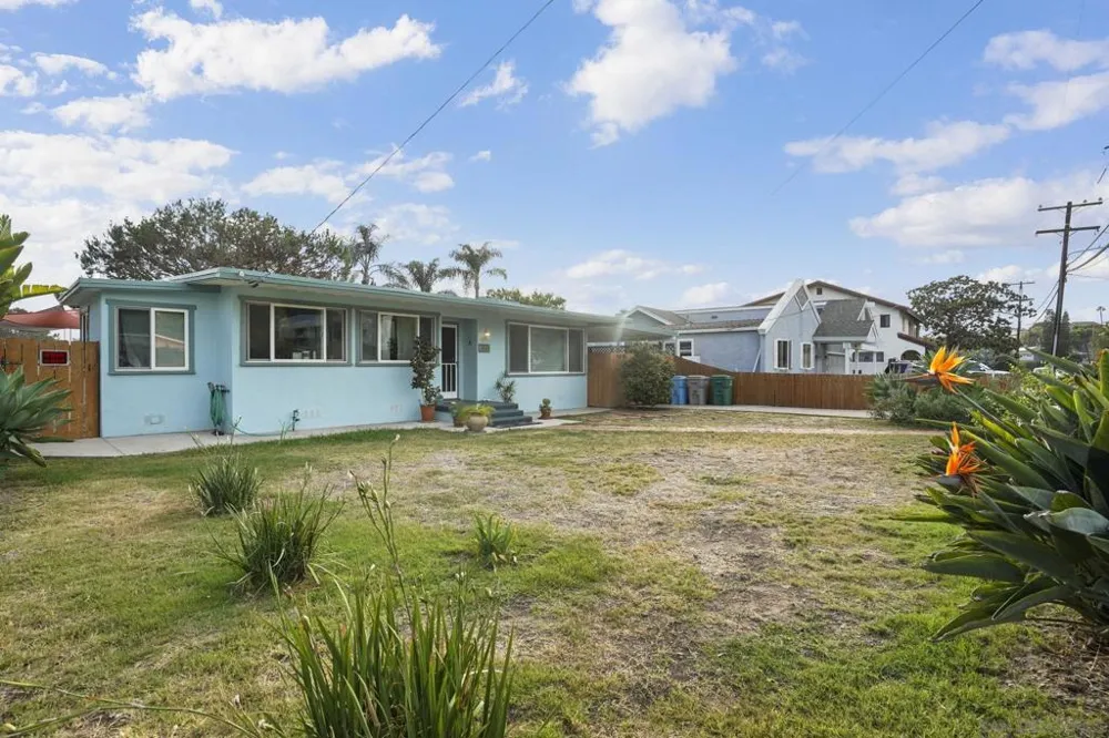 4859 Gardena Ave San Diego, CA 92110