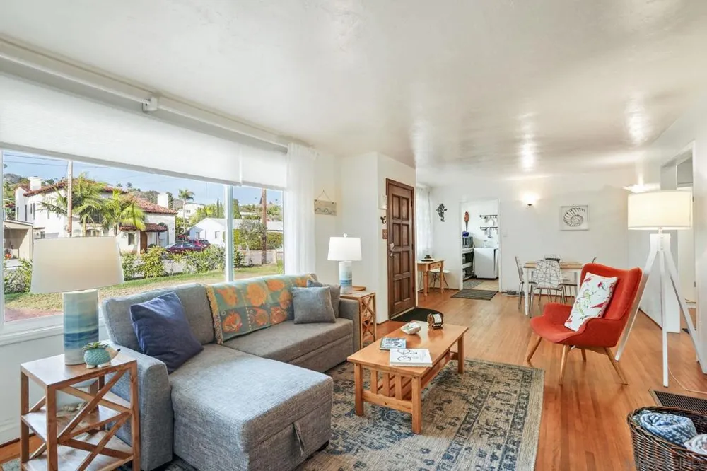 4859 Gardena Ave San Diego, CA 92110