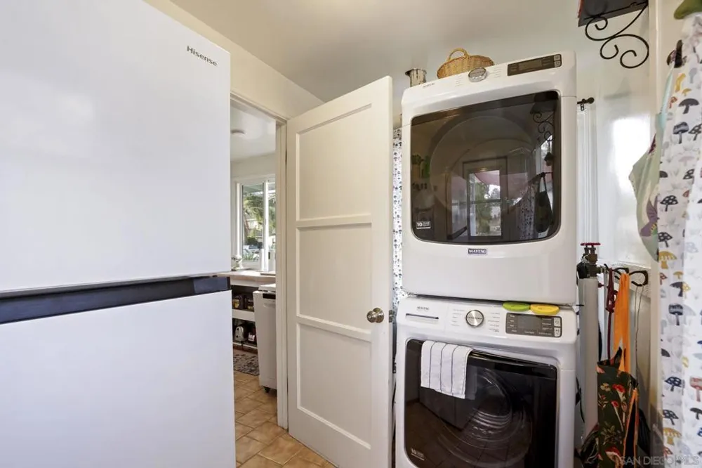 4859 Gardena Ave San Diego, CA 92110