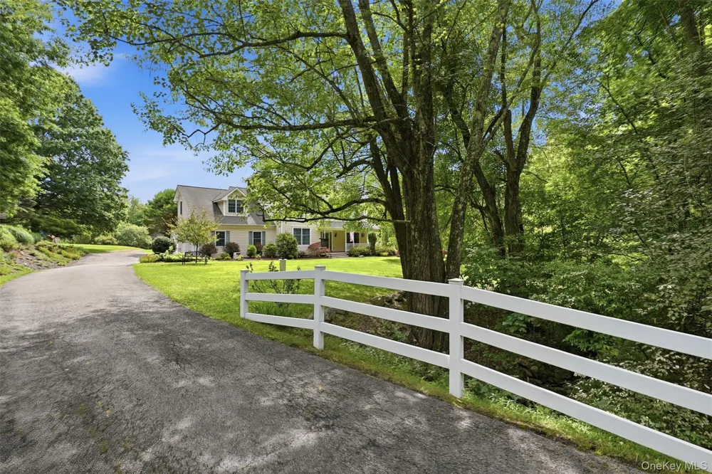 28 Enright Lane Montgomery, NY 12549