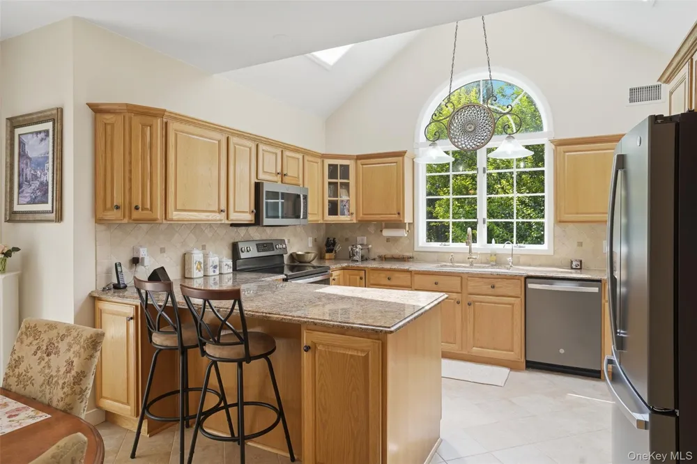 28 Enright Lane Montgomery, NY 12549