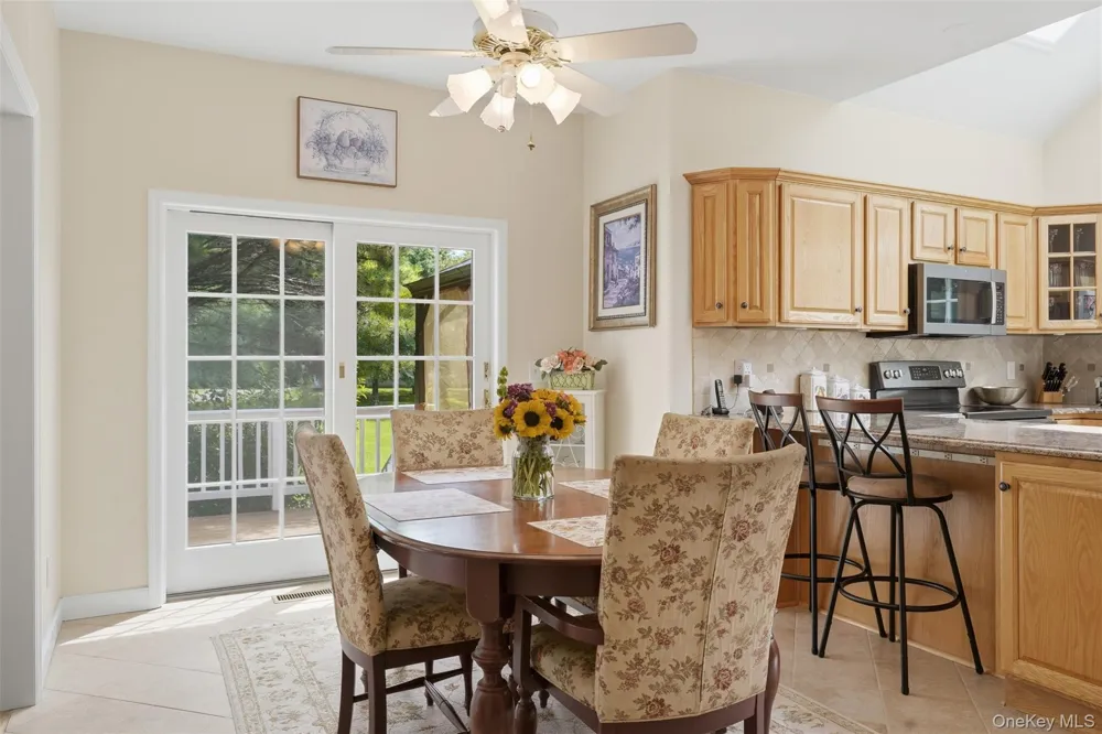 28 Enright Lane Montgomery, NY 12549