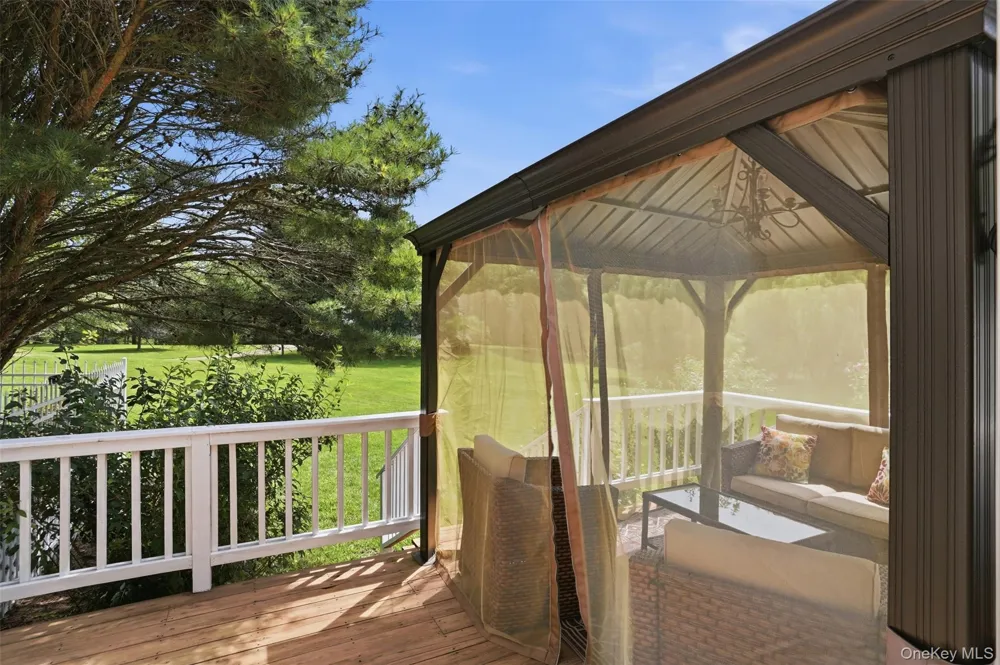 28 Enright Lane Montgomery, NY 12549